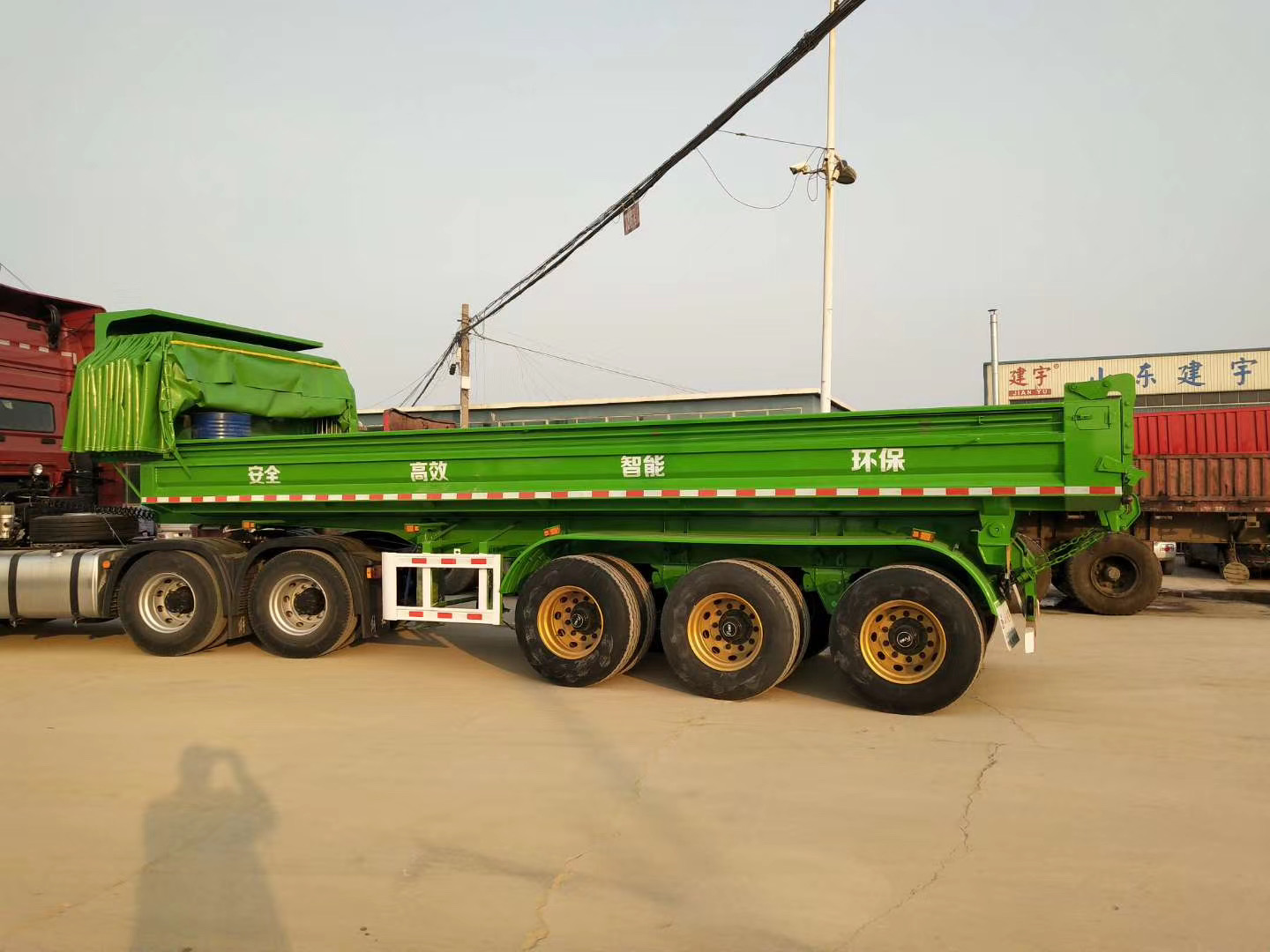 后翻自卸半挂车用于运输什么物料