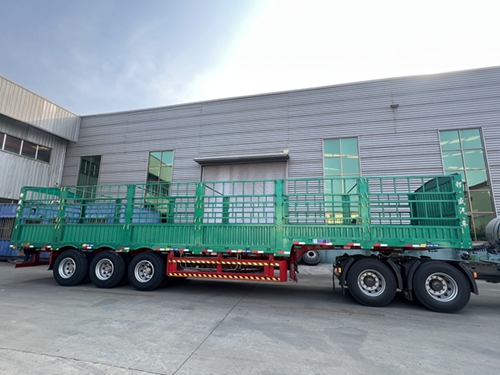 仓栅式运输半挂车厂家